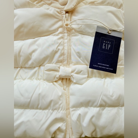 Baby GAP Off-White Hooded Puffer Jacket with Bow 0-6 months - Picture 3 of 11